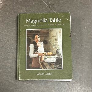 Joanna Gaines Magnolia Table Cookbook - Green Cover